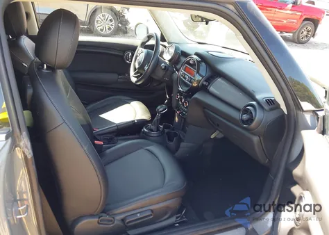 2015 Mini Hardtop Cooper z USA, uszkodzony, nr VIN WMWXM5C59F3B34617